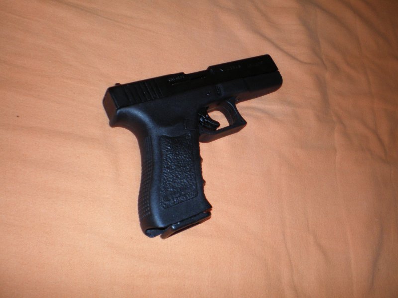 Glock 17 9mm plyn